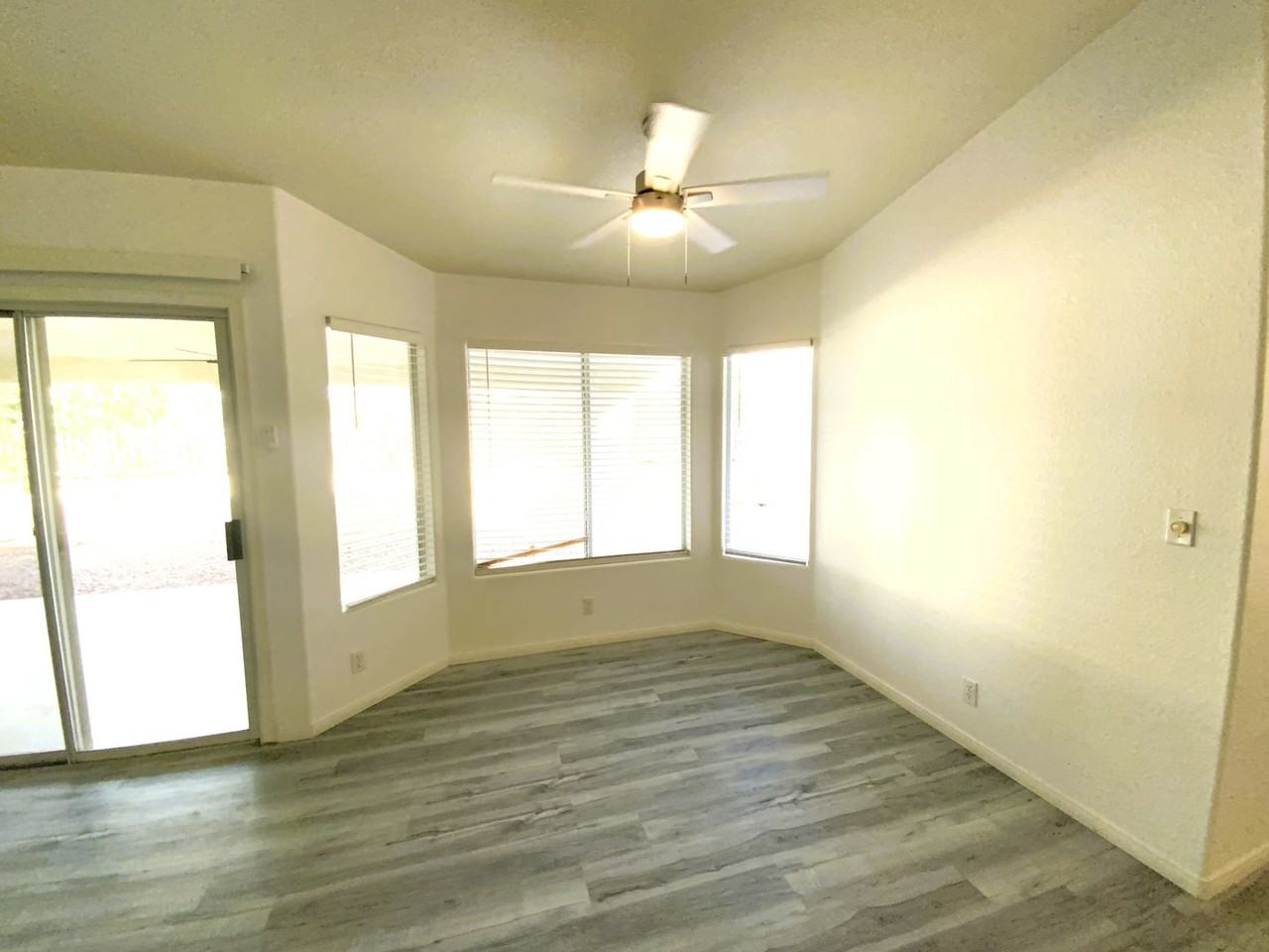 1024 Majesty Ct - Photo 6 of 27