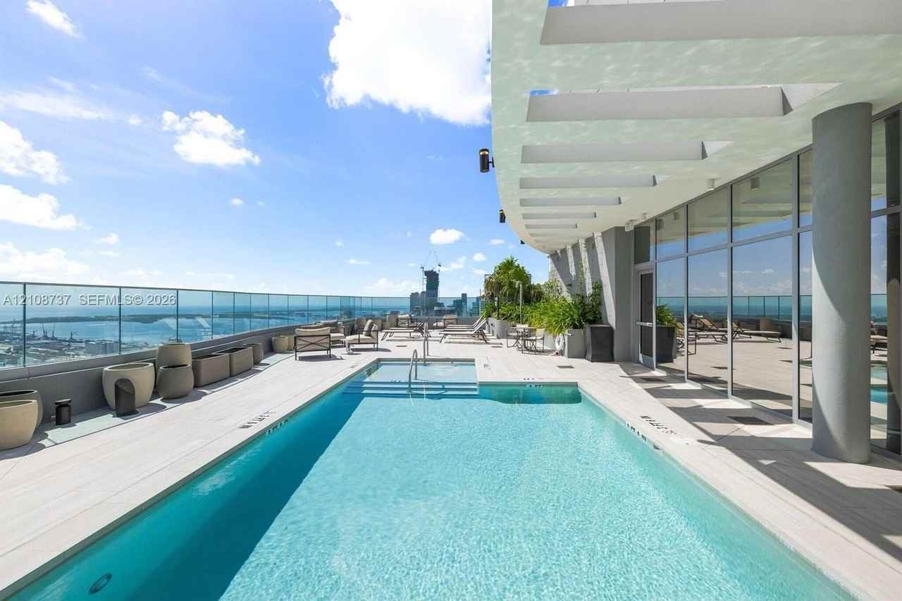 NE 14th St & Biscayne Blvd - Photo 6 of 11