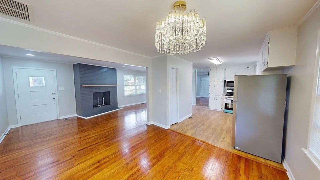1401 Magnolia St - Photo 6 of 21