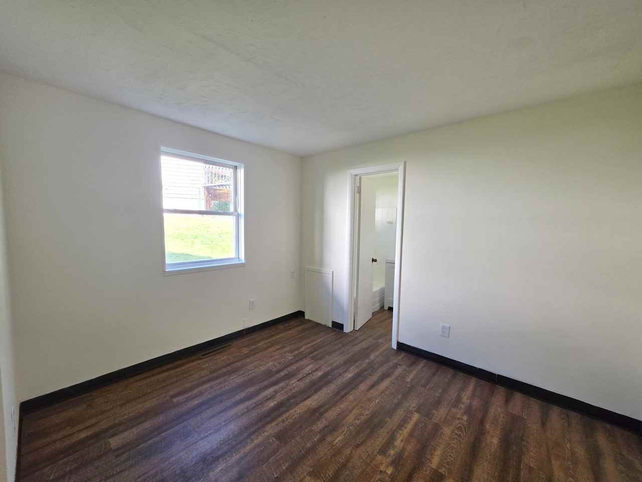510 Julien Cir - Photo 4 of 8