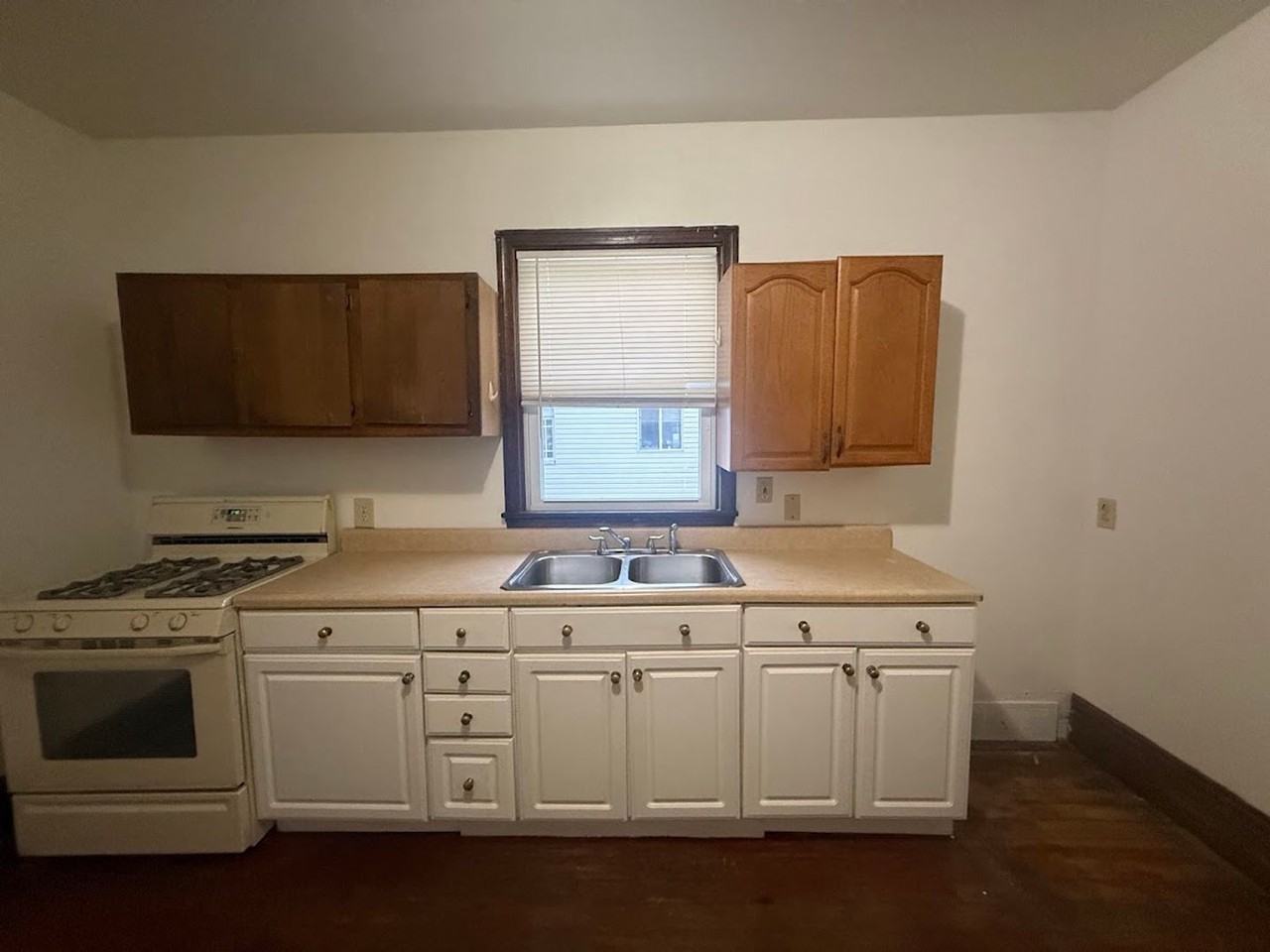 421 Kirn Ave - Photo 5 of 19