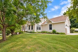 featured image of 919 Baird Ln Ne