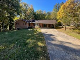 401 Pine Grove Dr - Photo 1 of 1