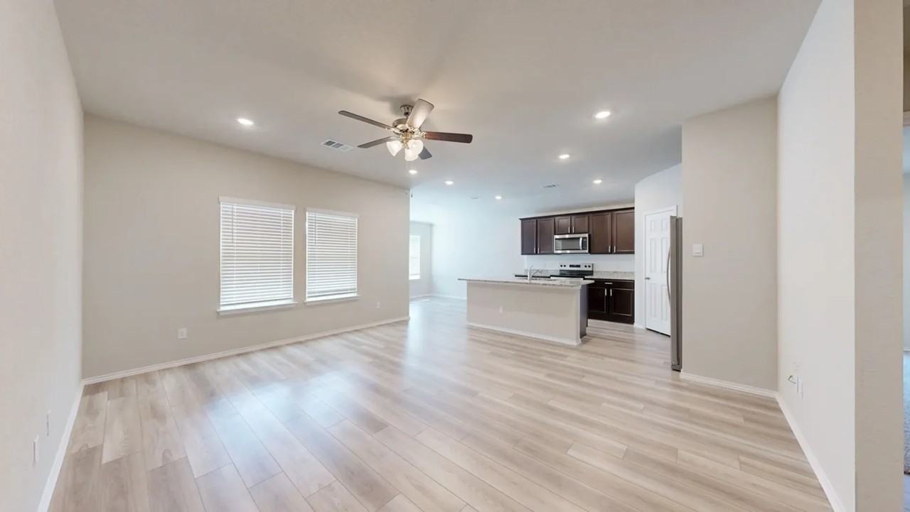 102 Hugh Dr - Photo 7 of 23
