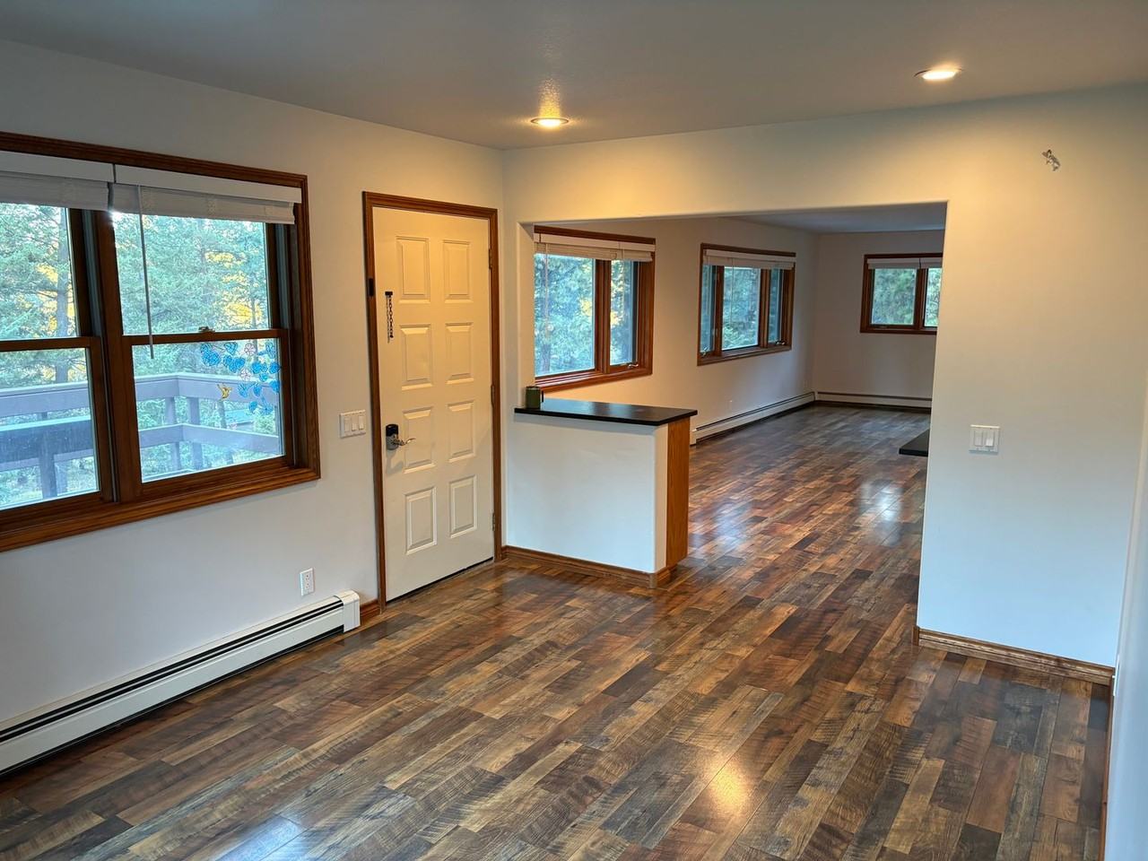 101 Hogue Dr - Photo 2 of 24