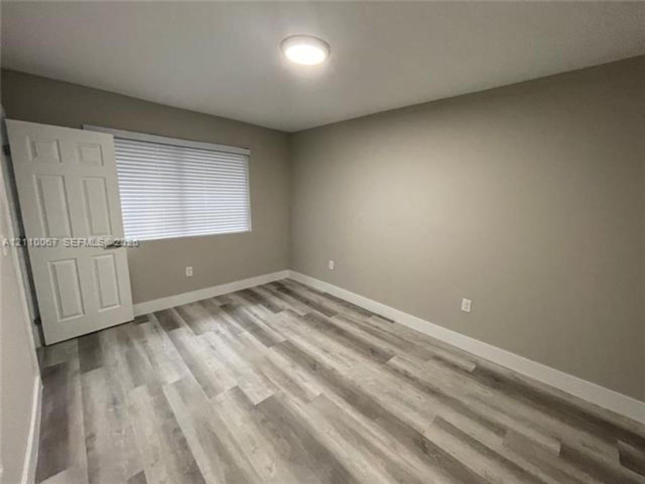 11941 Sw 218th St #11941 - Photo 7 of 10