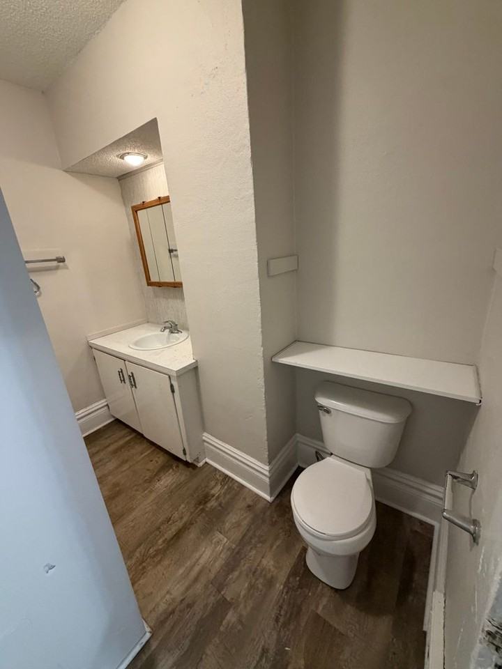 1334 3rd Ave N - Photo 2 of 4