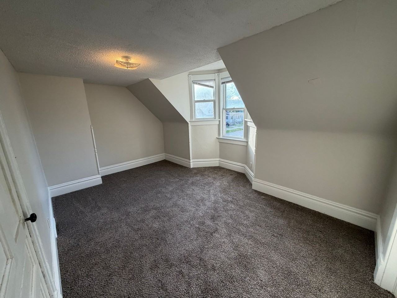 1334 3rd Ave N - Photo 4 of 4