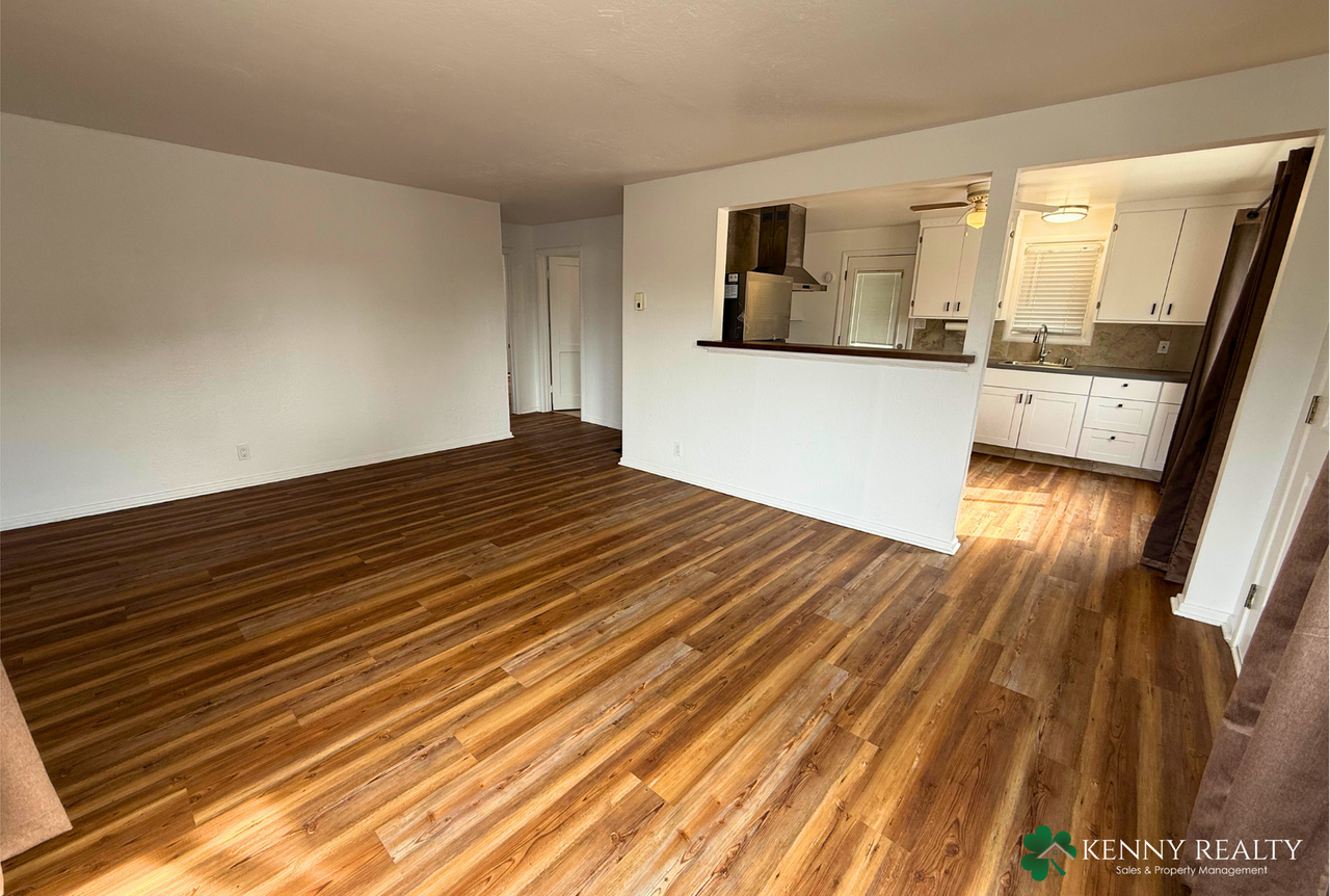 263 Clarendon Rd - Photo 6 of 21