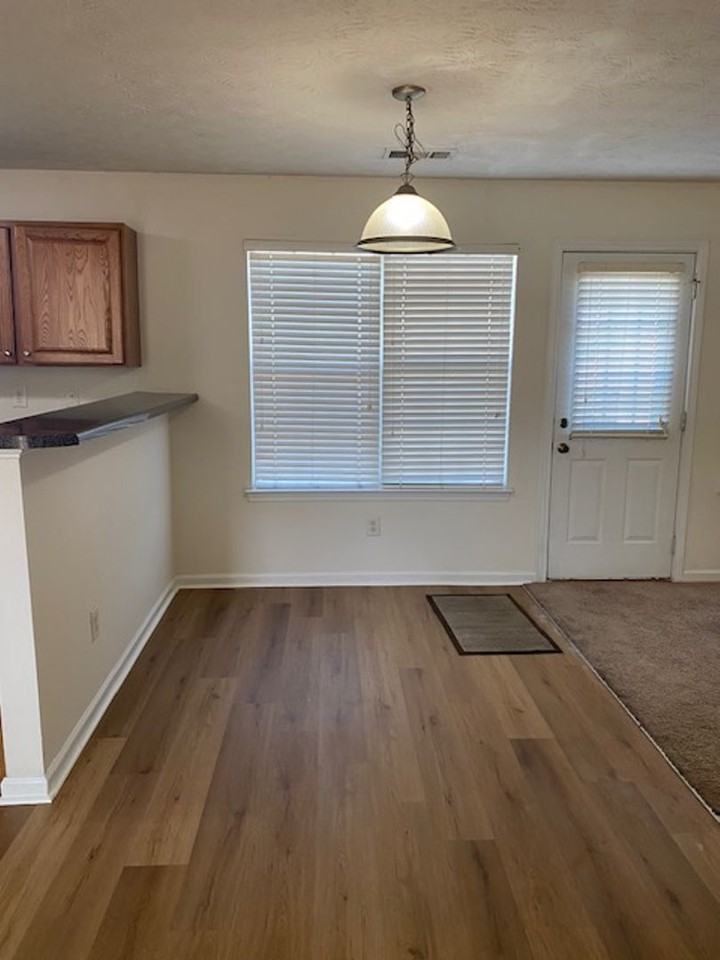 461 Brunswick Cir - Photo 3 of 30
