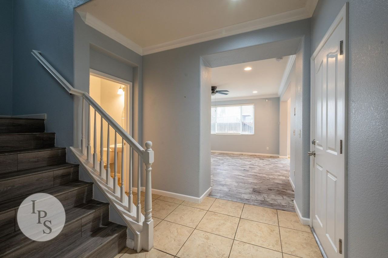 7390 E Giavanna Ave - Photo 2 of 27