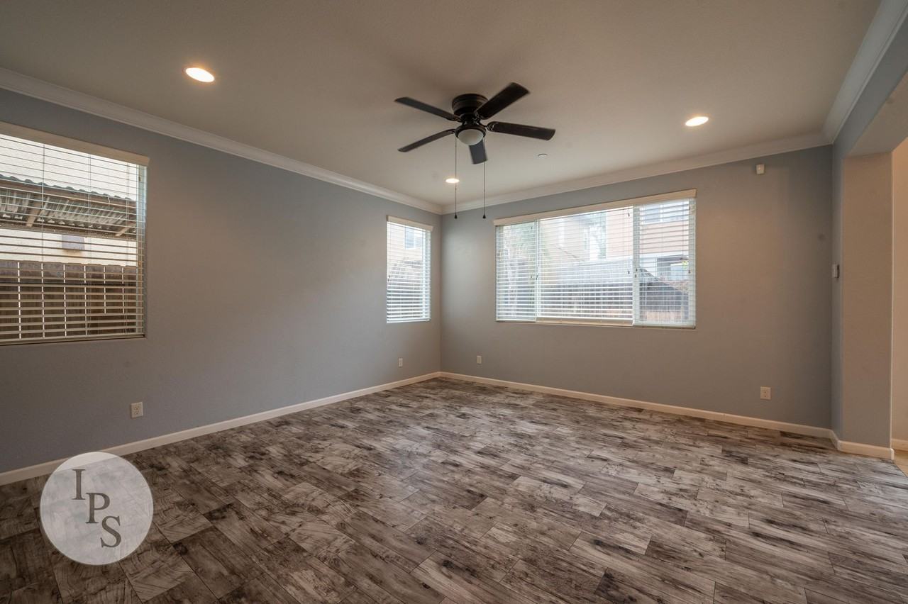 7390 E Giavanna Ave - Photo 3 of 27