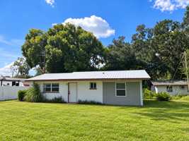 featured image of 5027 Studio Dr