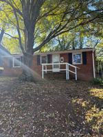 featured image of 820 W 8th St