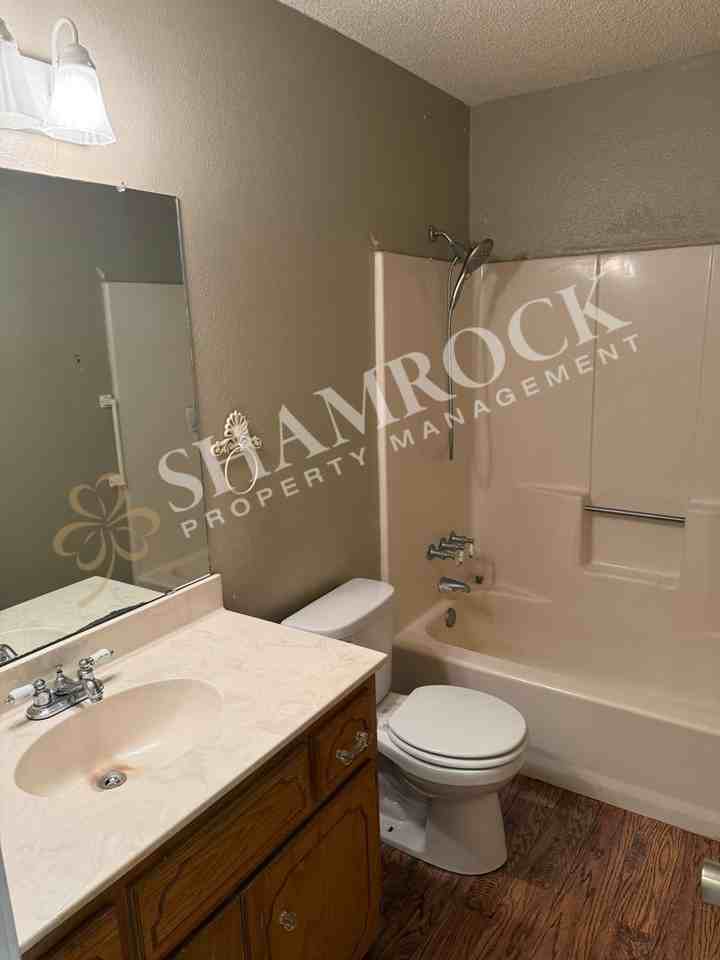 200 Sam Dr - Photo 7 of 13