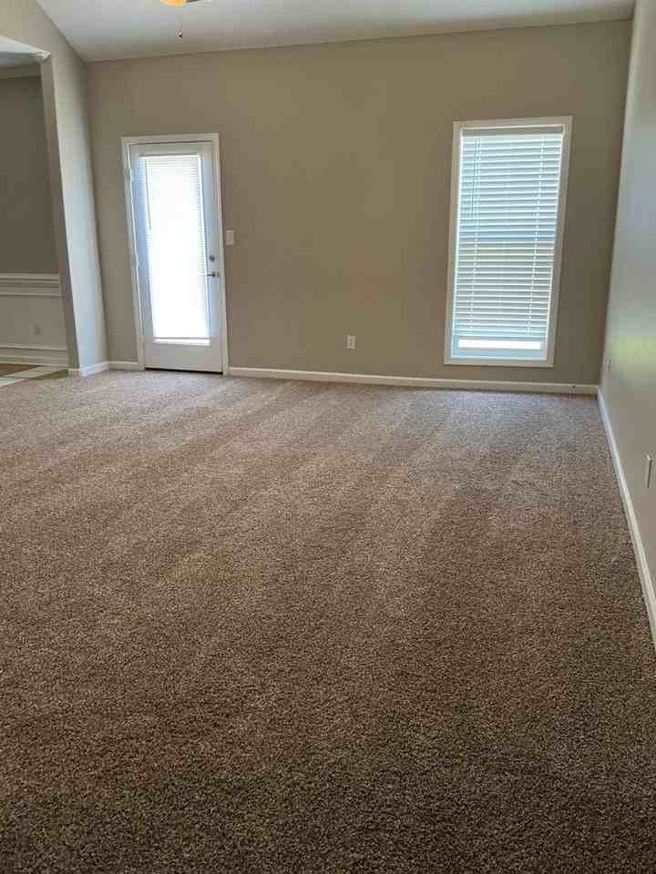 110 Richmond Dr - Photo 5 of 11