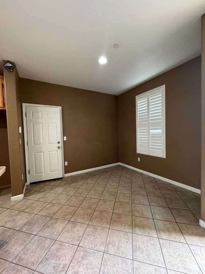 8892 Brecon Way - Photo 7 of 10