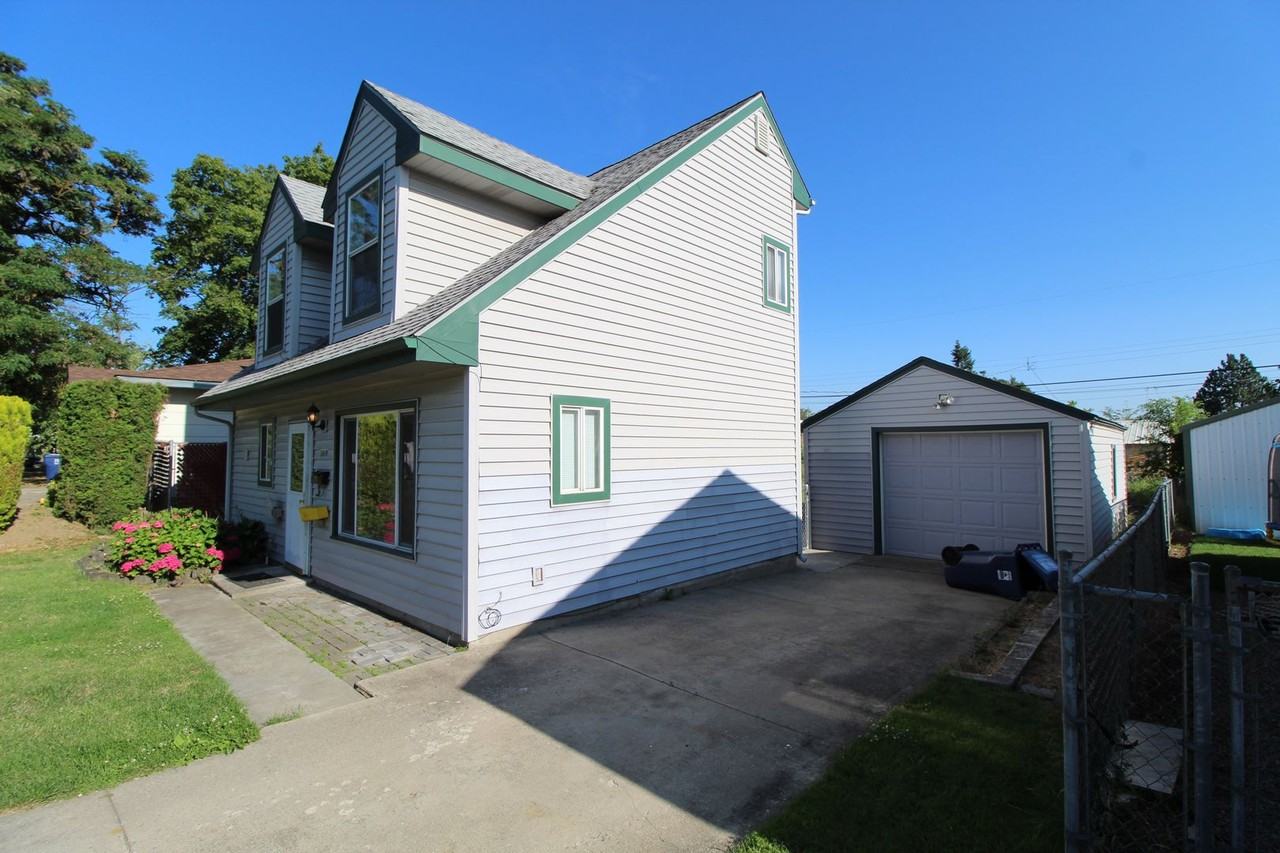 1619 W Kiernan Ave - Photo 2 of 17