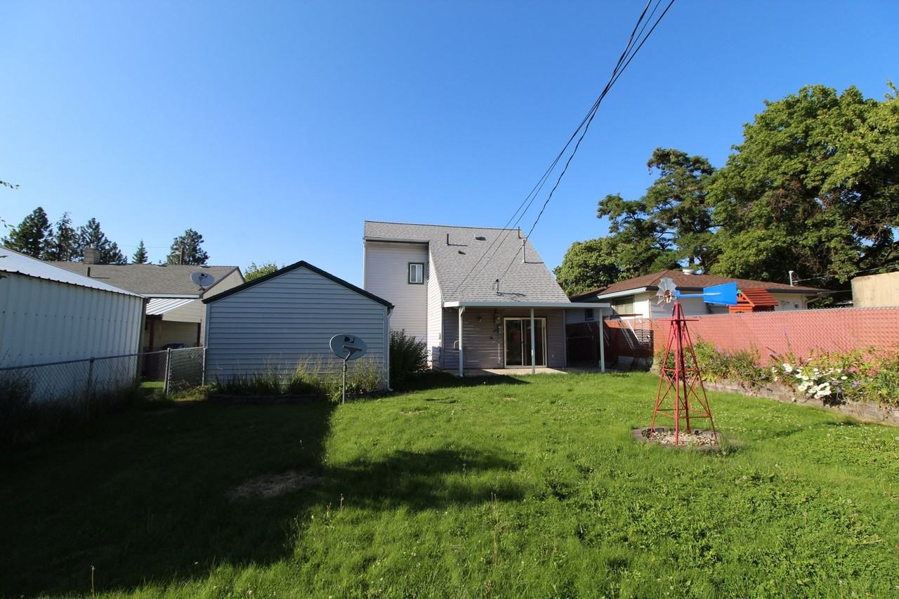 1619 W Kiernan Ave - Photo 5 of 17