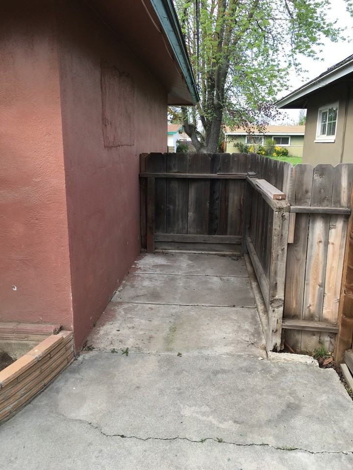 27242 Perkins Rd - Photo 3 of 24