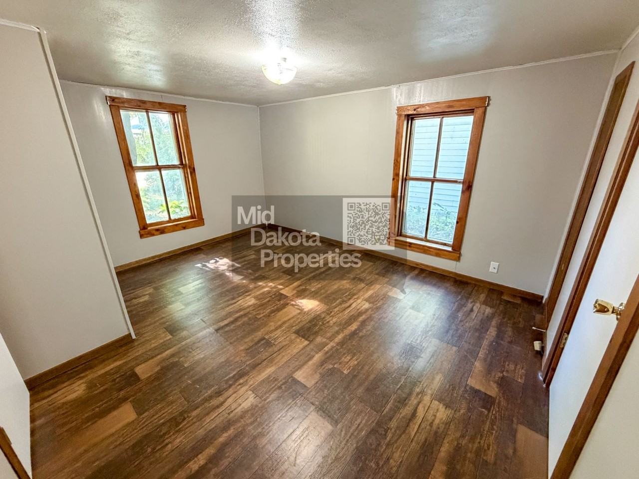 414 E 1st Ave - Photo 7 of 11