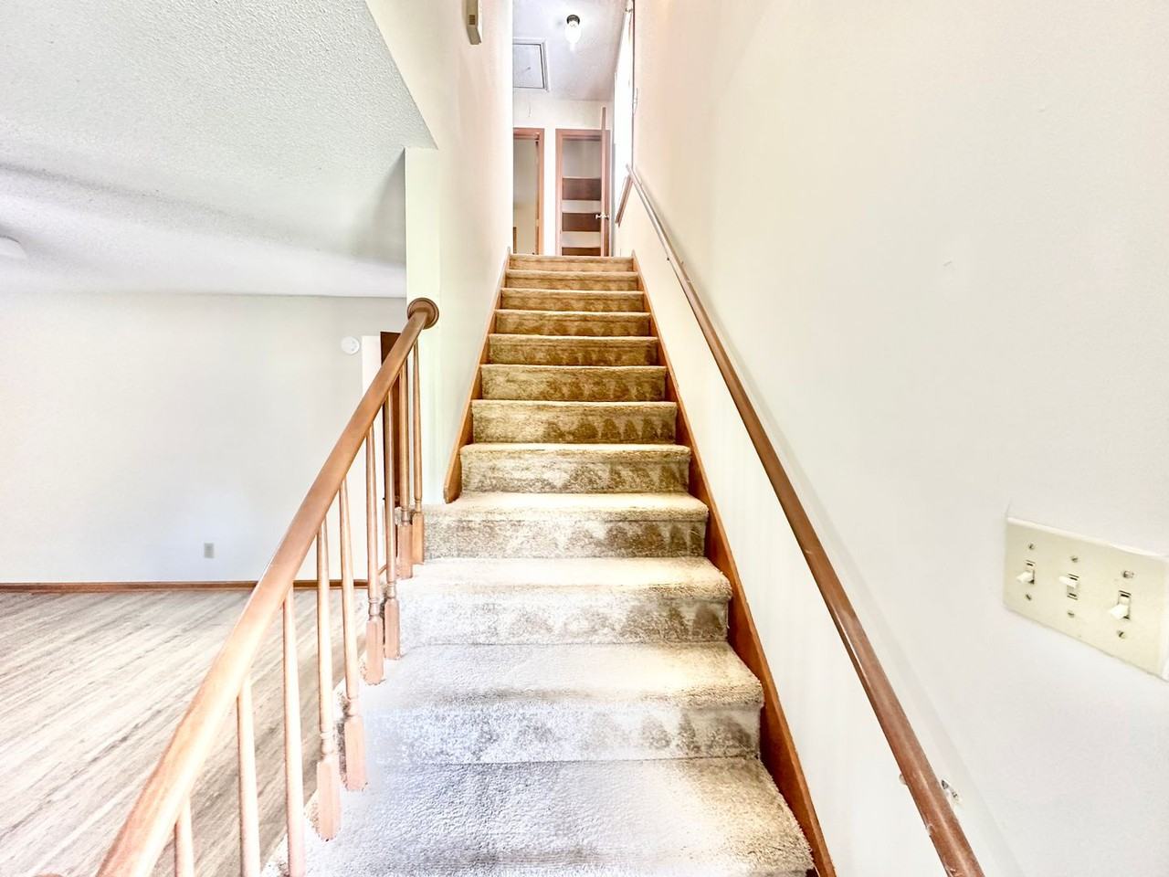126 Neely Ct - Photo 6 of 10
