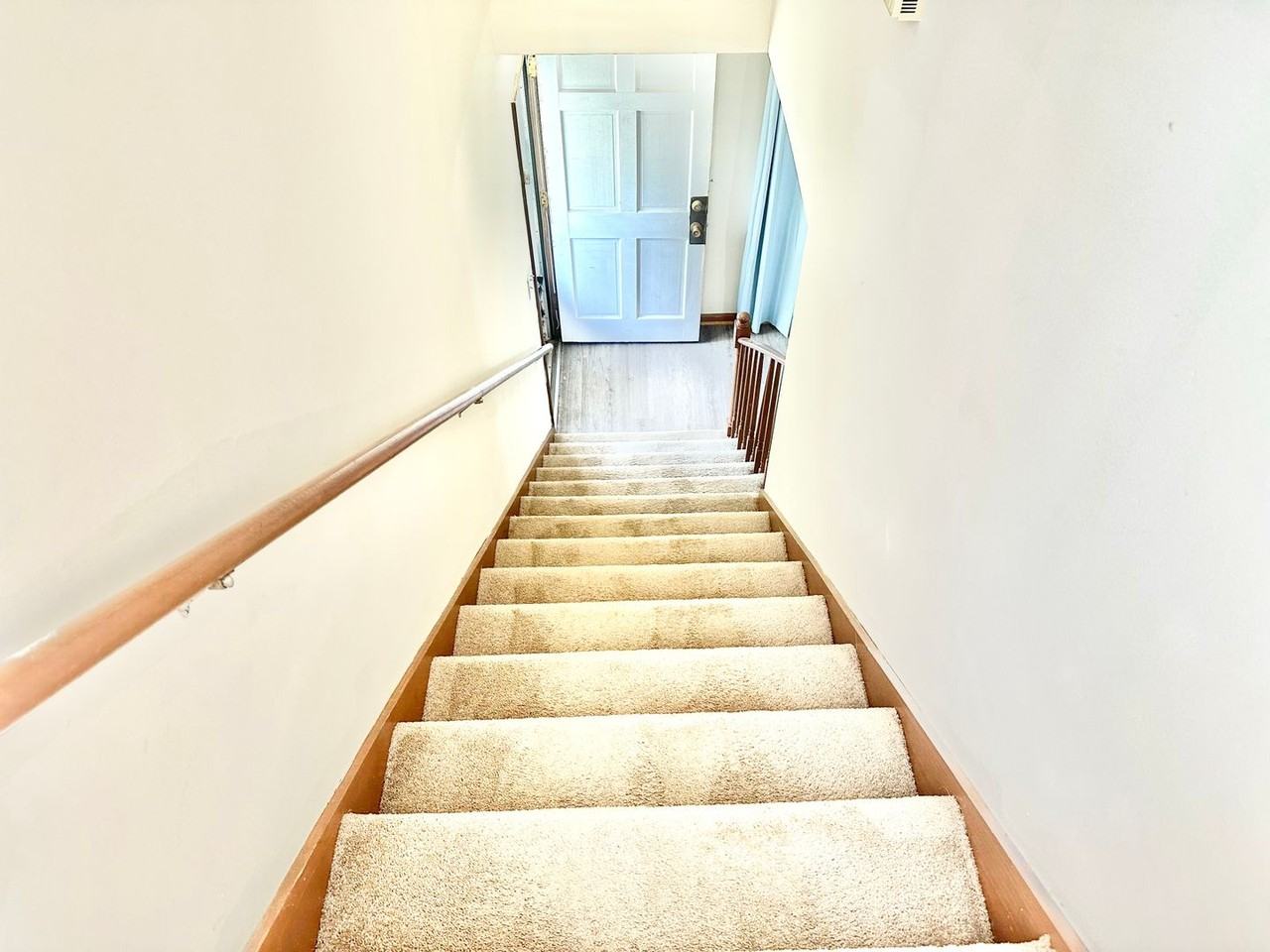 126 Neely Ct - Photo 7 of 10