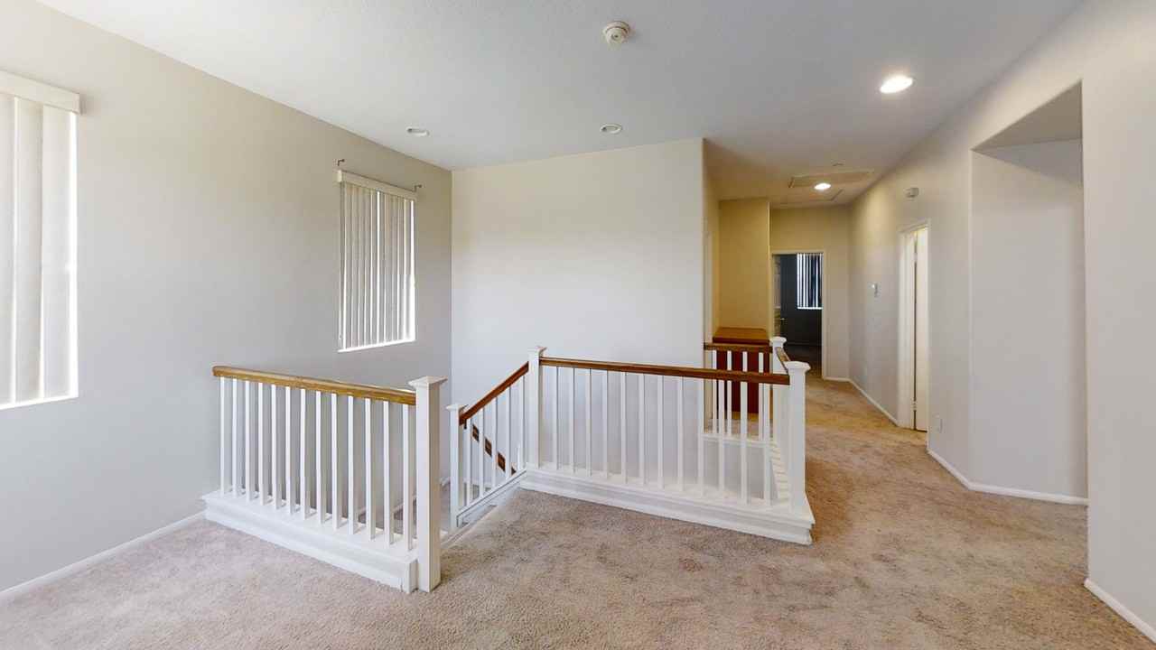 10975 Ragsdale Rd - Photo 4 of 22