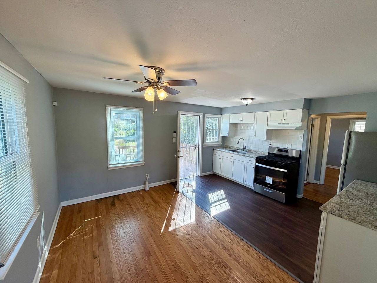 5754 Acme Ave - Photo 4 of 20