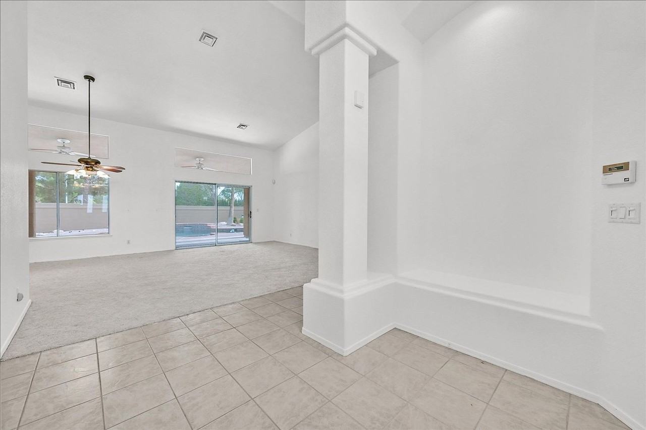 1444 Castle Crest Dr - Photo 2 of 26