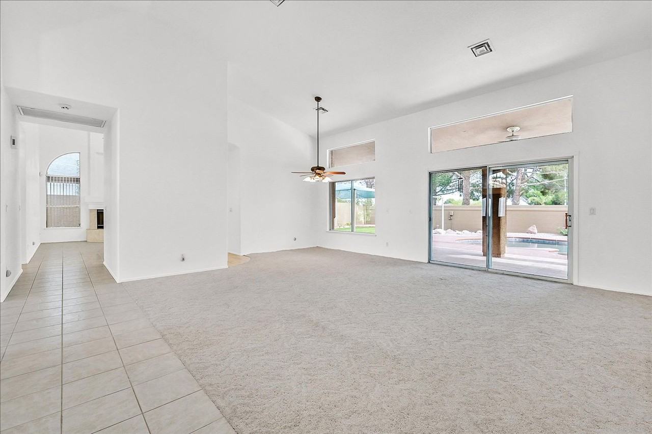 1444 Castle Crest Dr - Photo 4 of 26