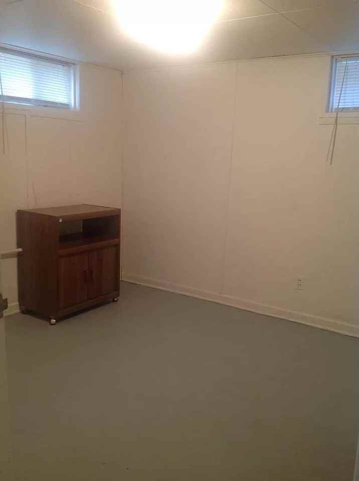 1214 E Thurston Ave - Photo 5 of 12
