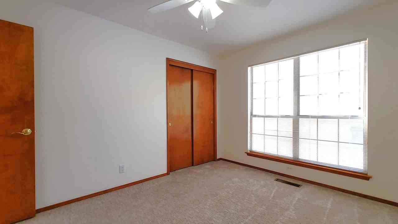 7916 Woodwind Dr Ne - Photo 7 of 15