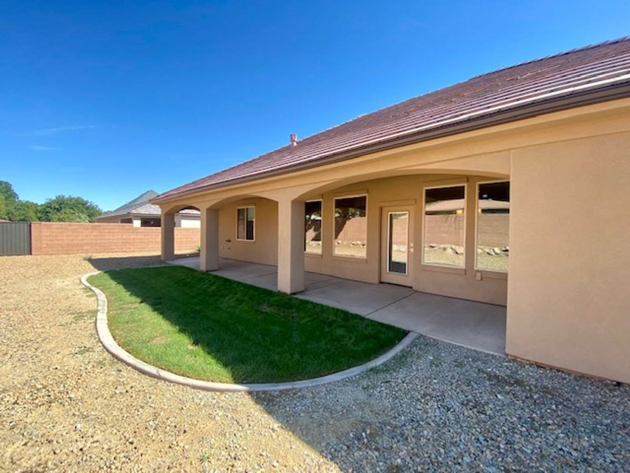 1328 W Marigold Way - Photo 4 of 44