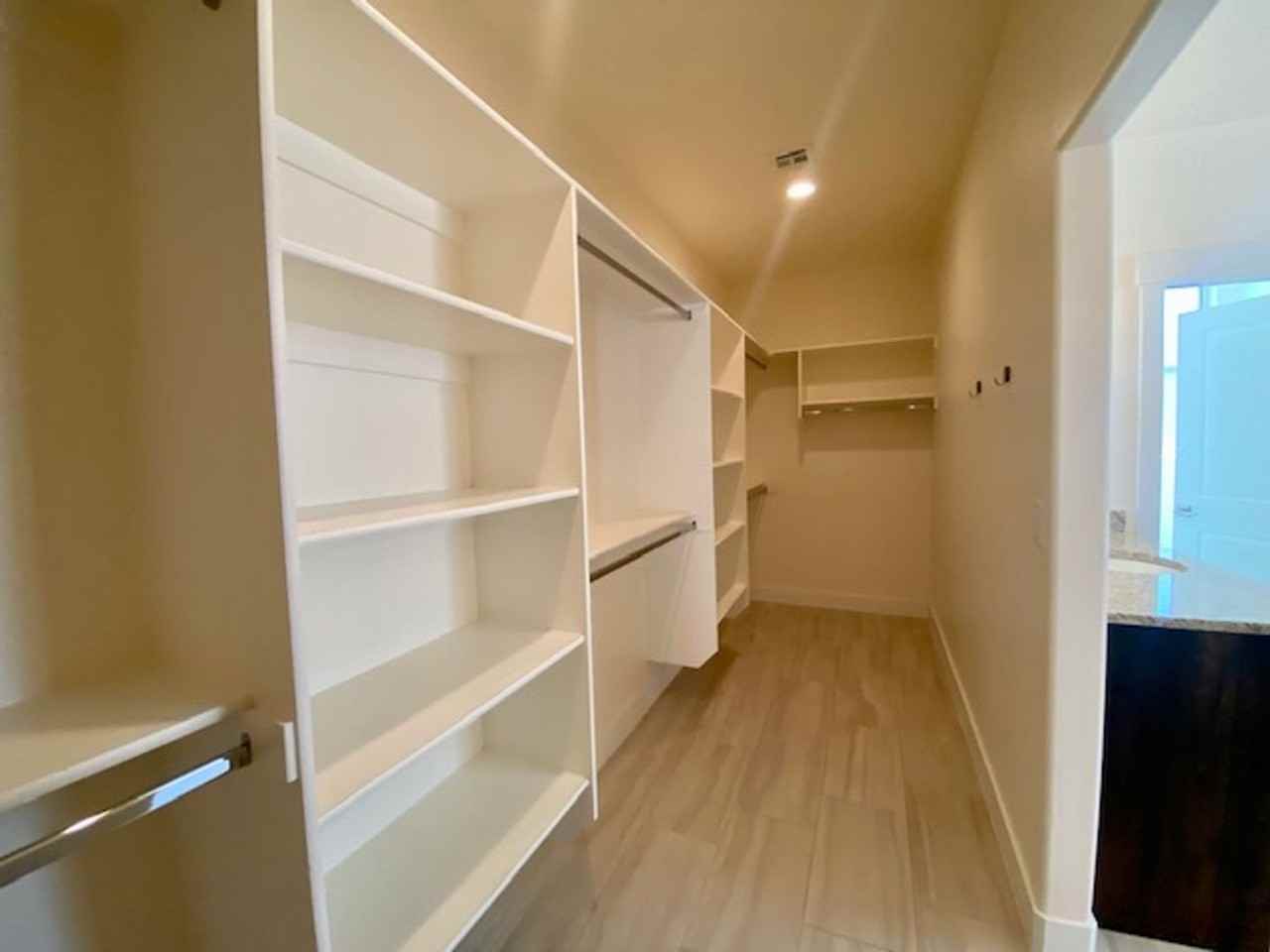 1328 W Marigold Way - Photo 6 of 44