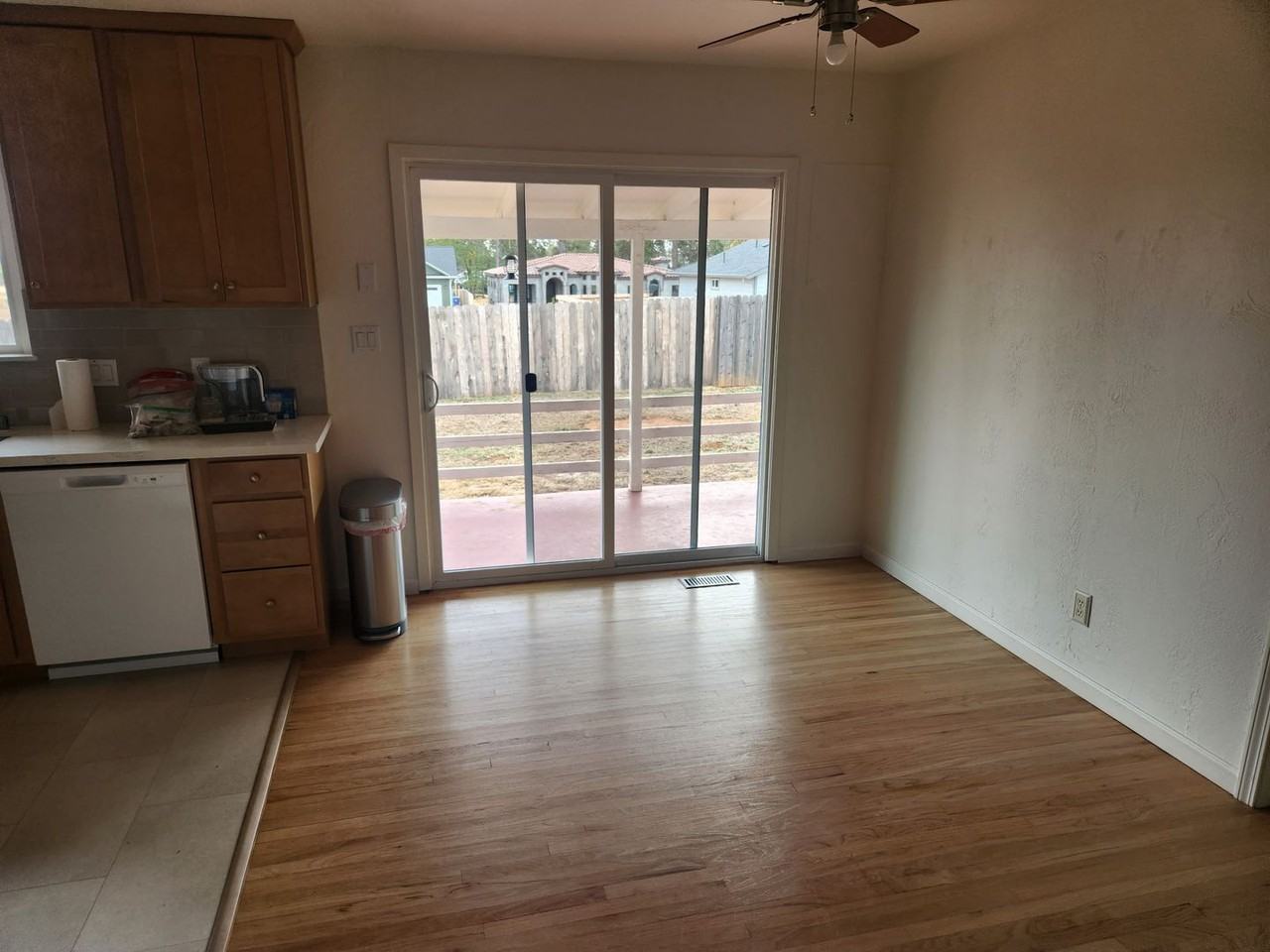 1866 Norwood Dr - Photo 4 of 8