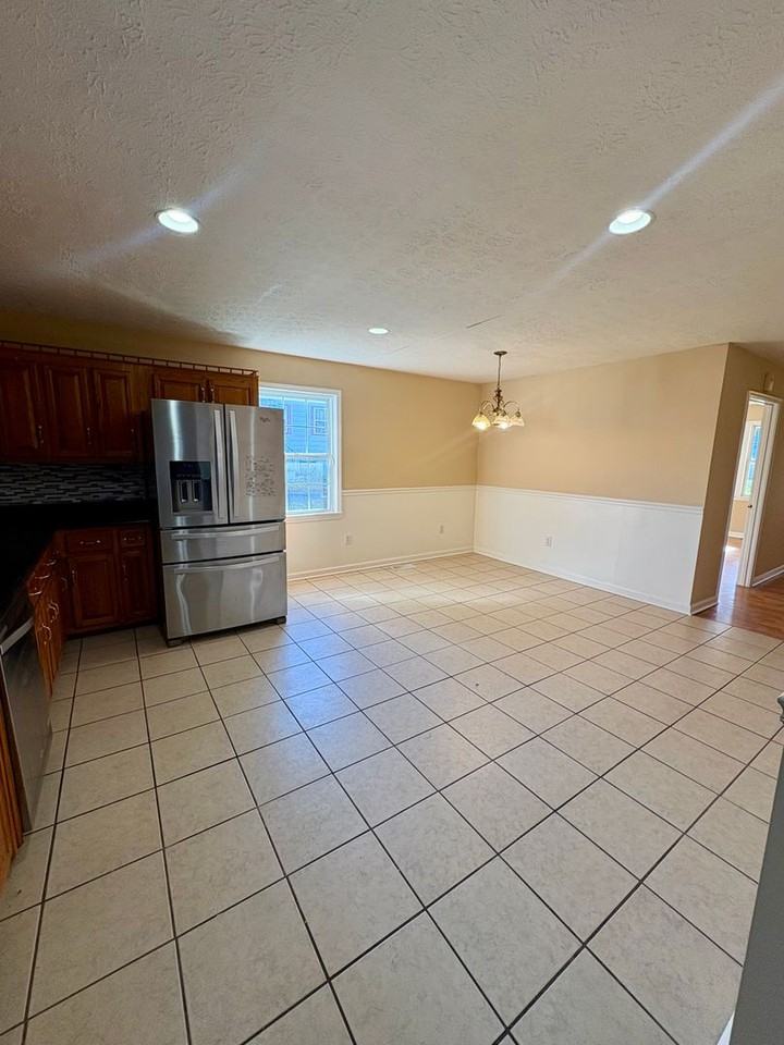 723 Cleveland Ave - Photo 6 of 20