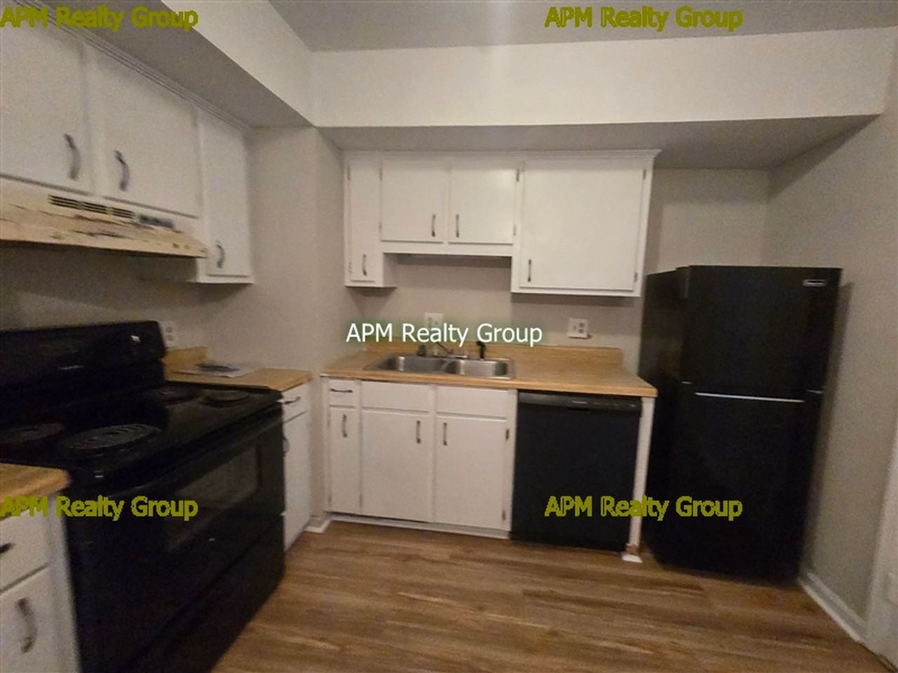 1556 F Ave - Photo 4 of 9