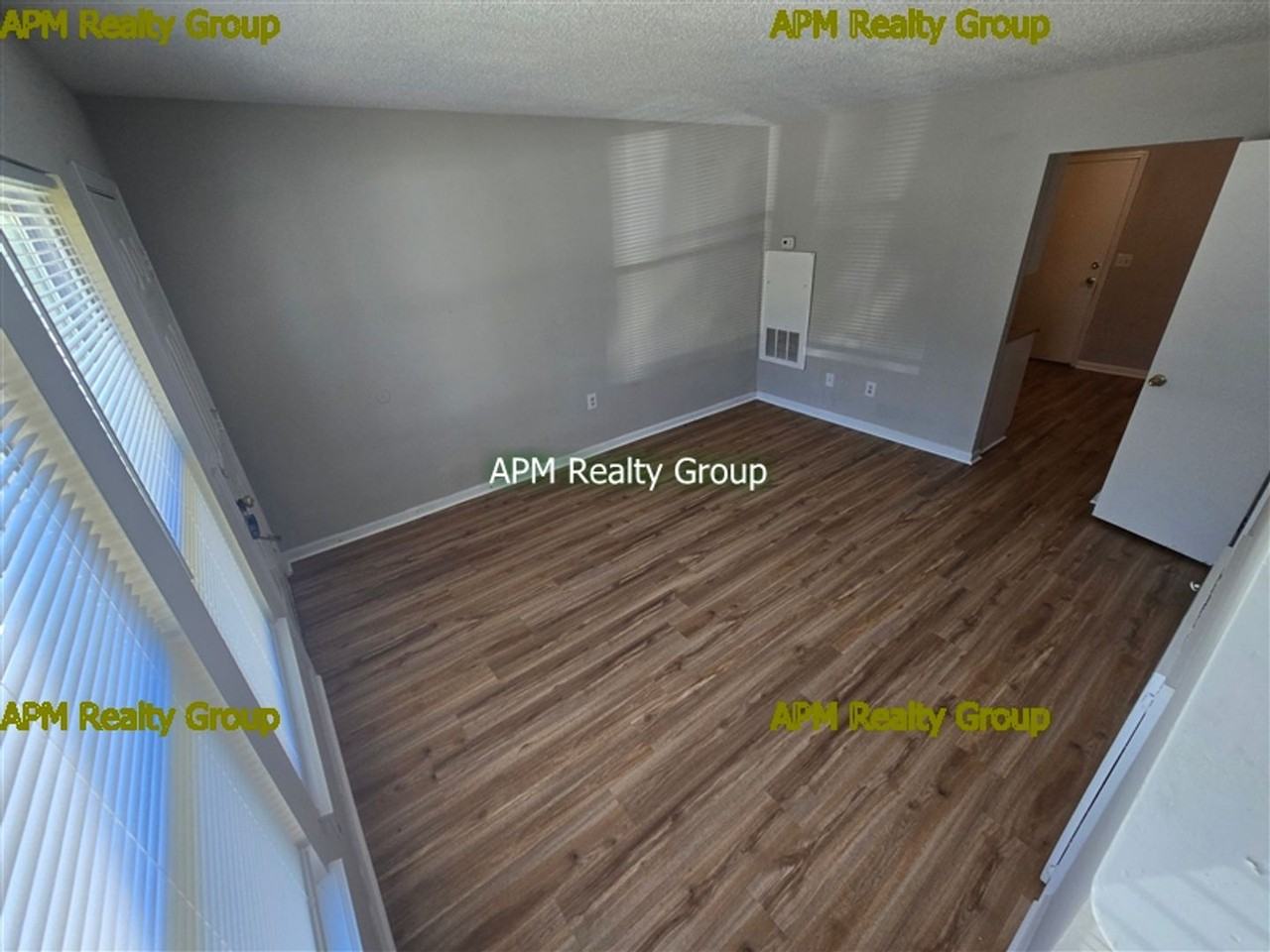 1556 F Ave - Photo 7 of 9