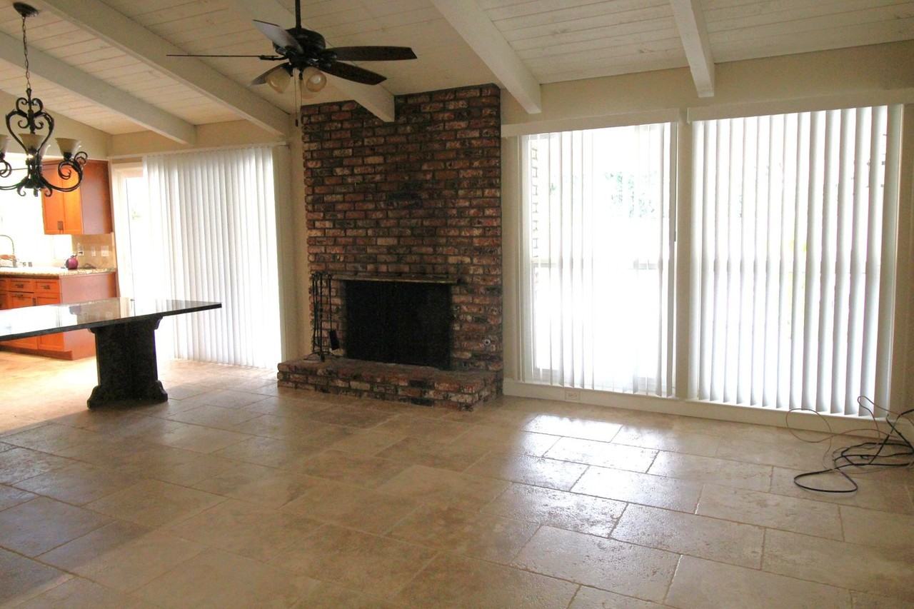 1431 W Bullard Ave - Photo 4 of 24