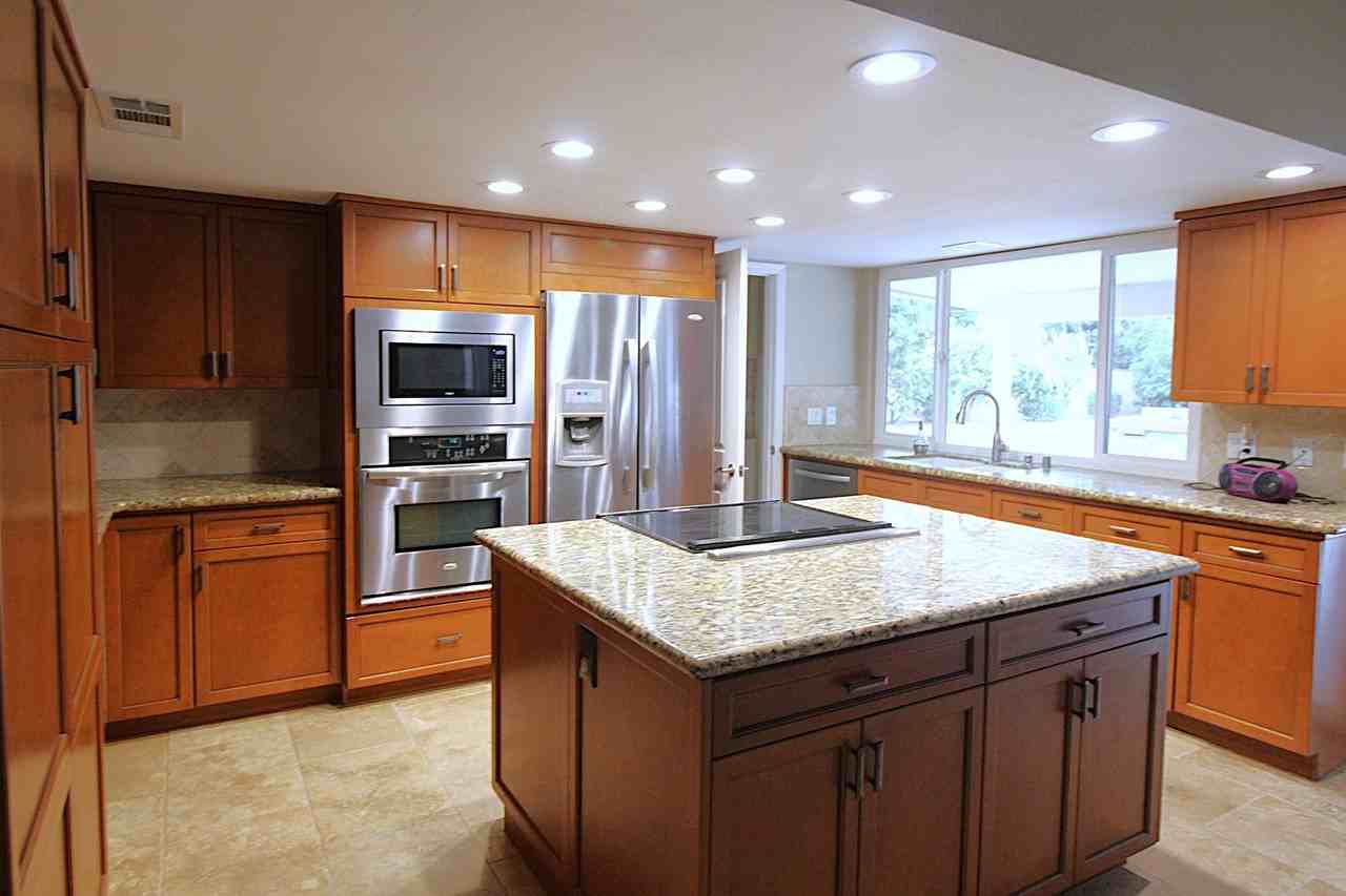 1431 W Bullard Ave - Photo 6 of 24