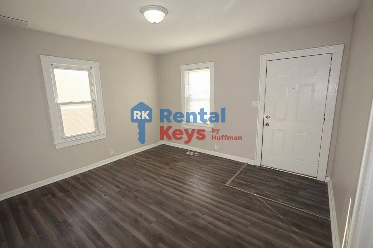 1204 E Maryland St - Photo 2 of 15