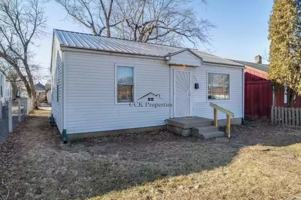 featured image of 605 Sherman Dr
