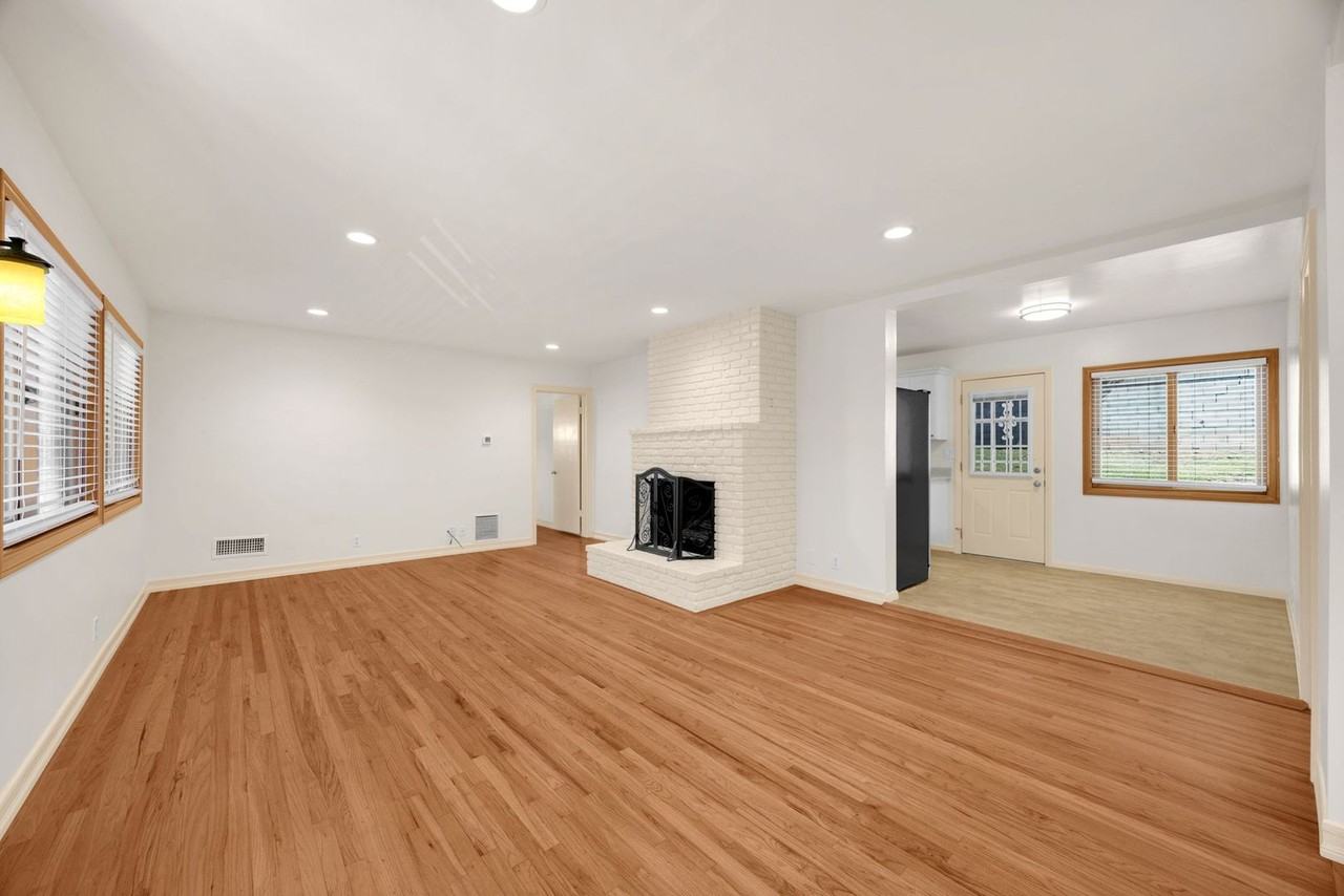 828 Lois Ln - Photo 5 of 19