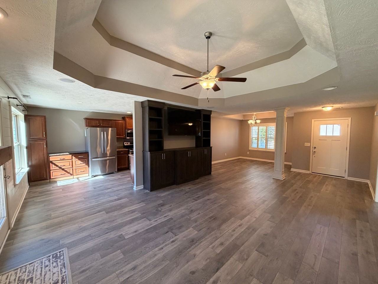 1333 Round Rock Dr - Photo 7 of 33