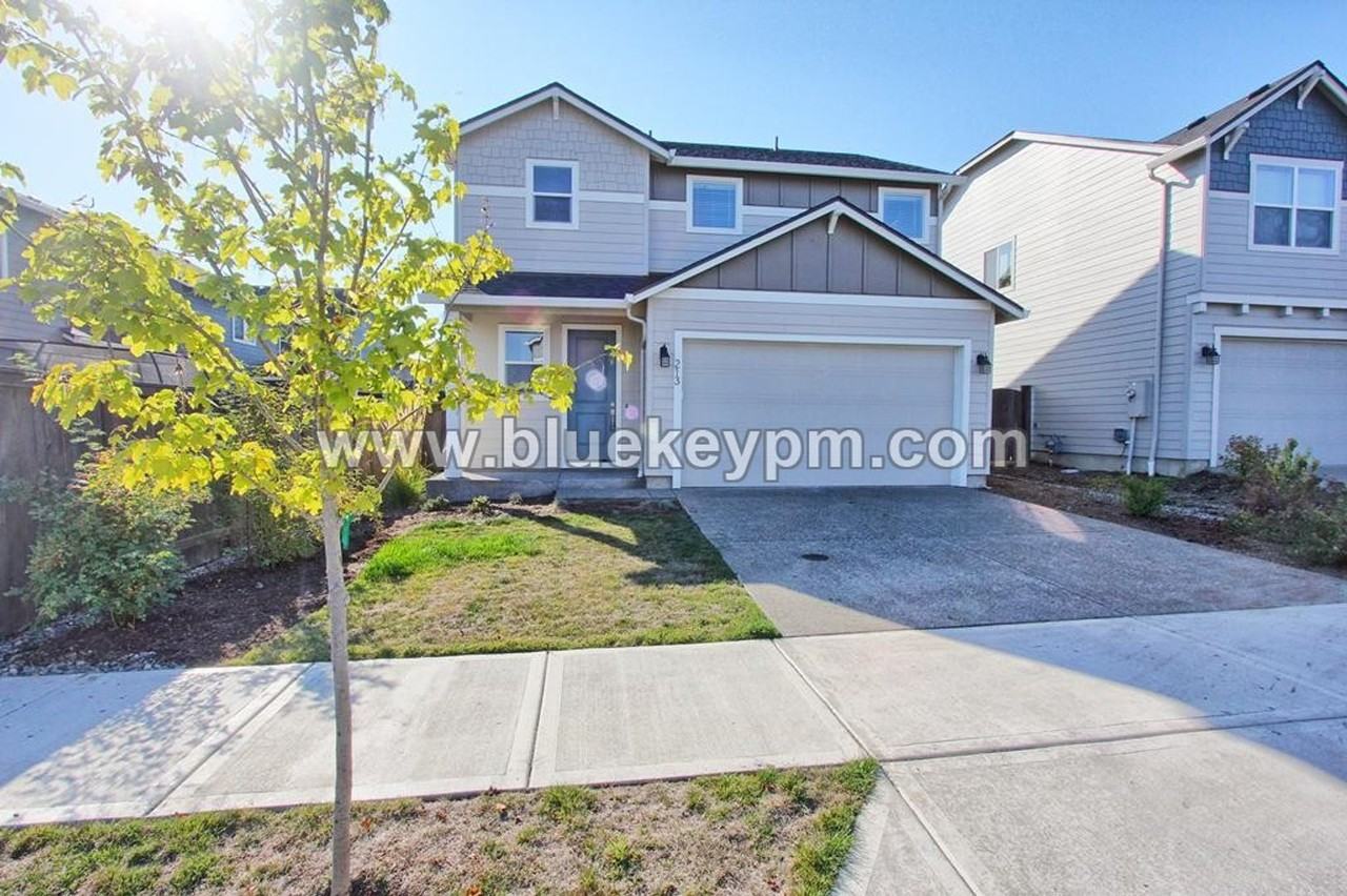 213 S 88th Dr - Photo 2 of 16