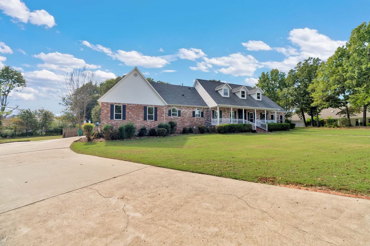 4032 Tahoe Circle Dr - Photo 4 of 43