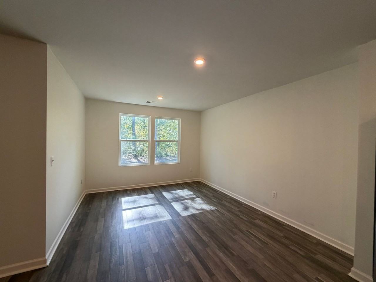 2491 Provence Dr Se - Photo 7 of 33