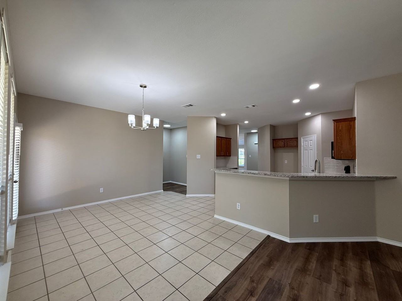 2110 Gleaner Dr - Photo 7 of 30