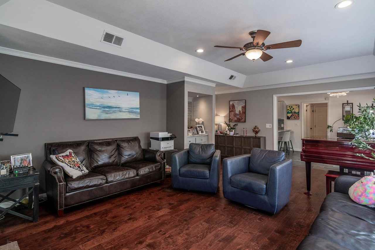 329 Wishing Tree Ln - Photo 7 of 28